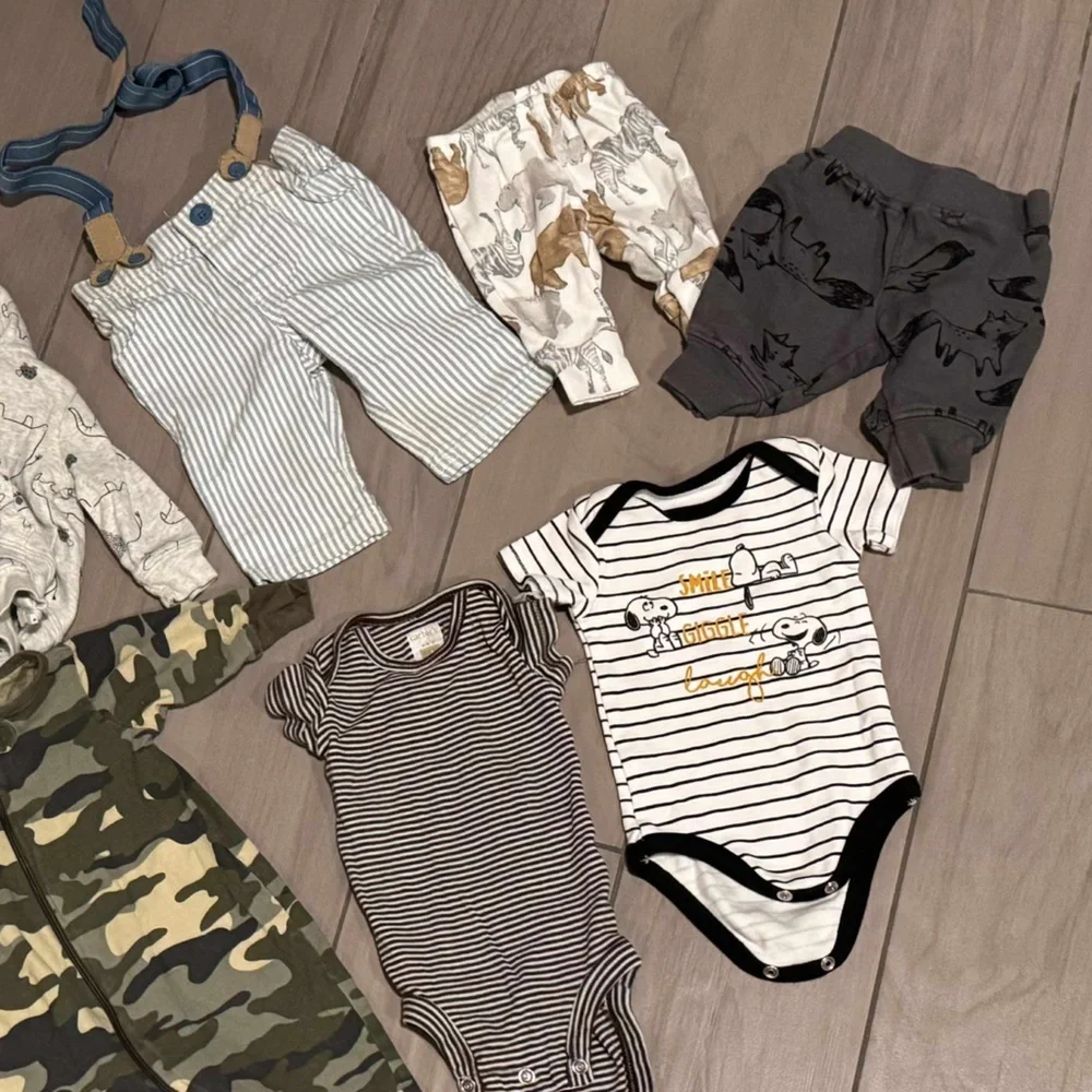 8pc bundle lot Newborn 3 jackets 3 pants 2 one pieces & 1 sleeper no stains